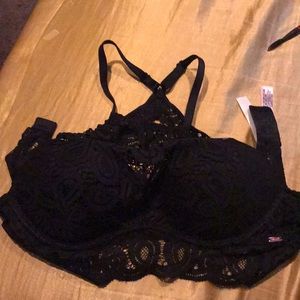 Black lace push up crop top